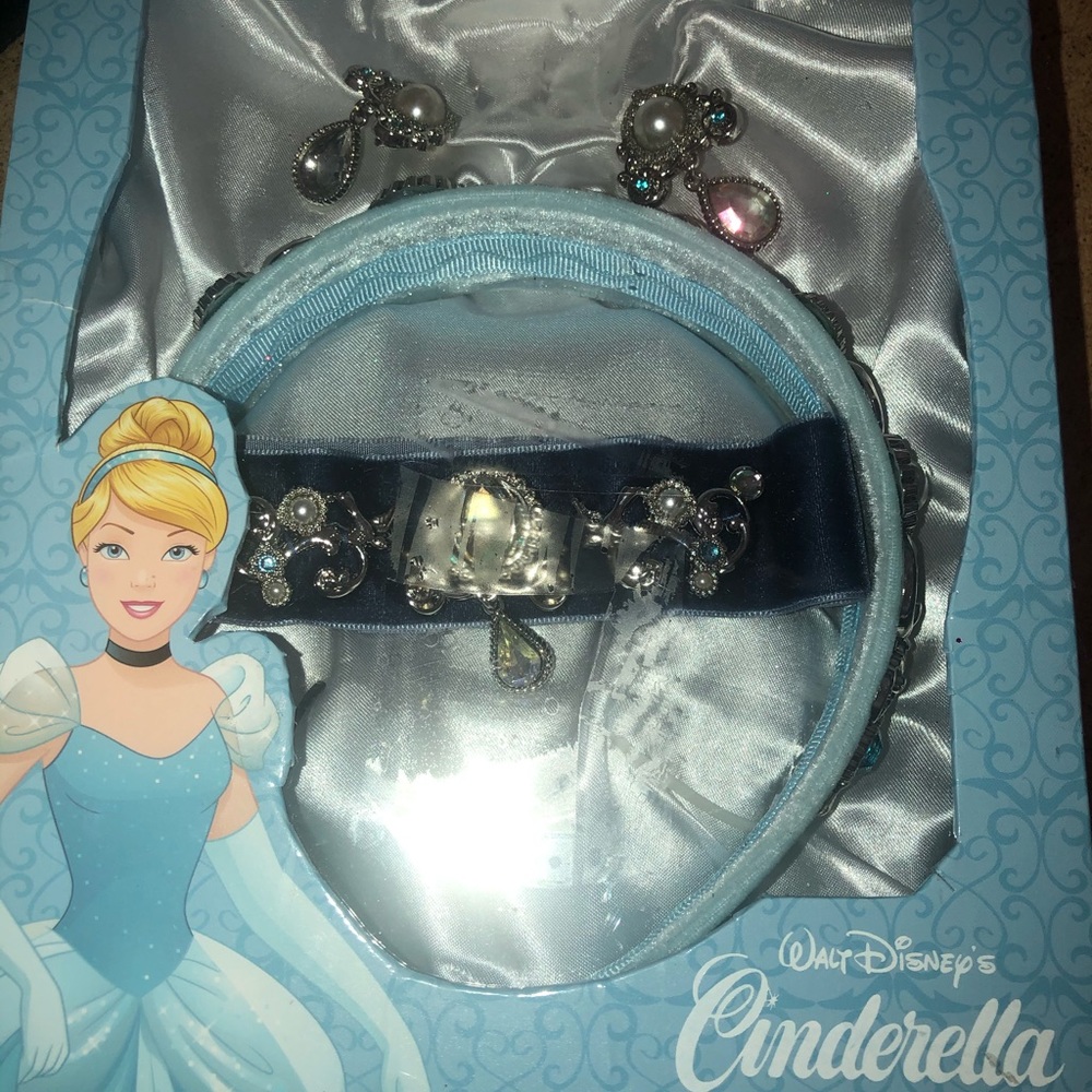 Disney princess accessories